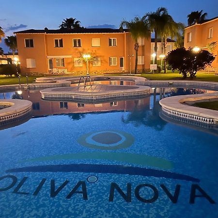 Apartment Sevilla III Golf ,Big Pool And Seaside أوليفا المظهر الخارجي الصورة